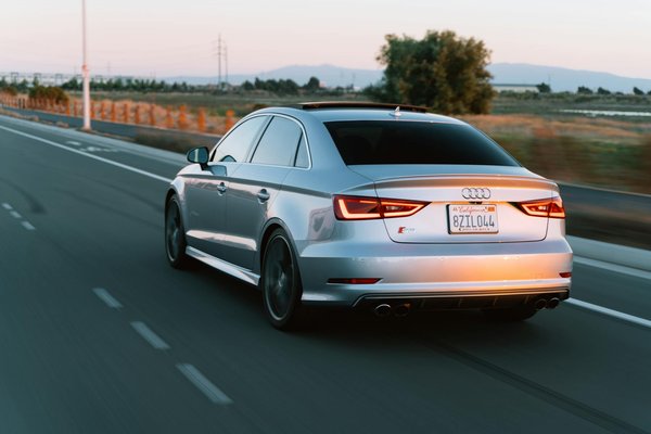 Revamping green practices: innovative approaches for uk restaurants to optimize supply chains and reduce carbon footprints